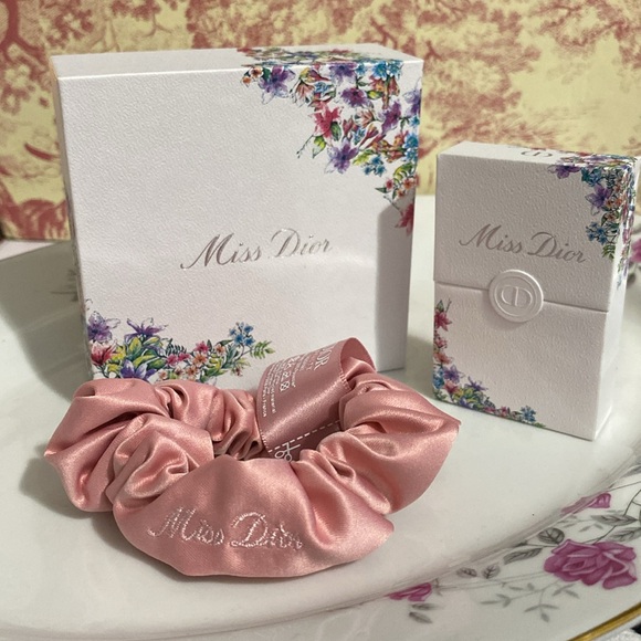 Dior MISS DIOR Limited Edition Gift set - Picture 12 of 16